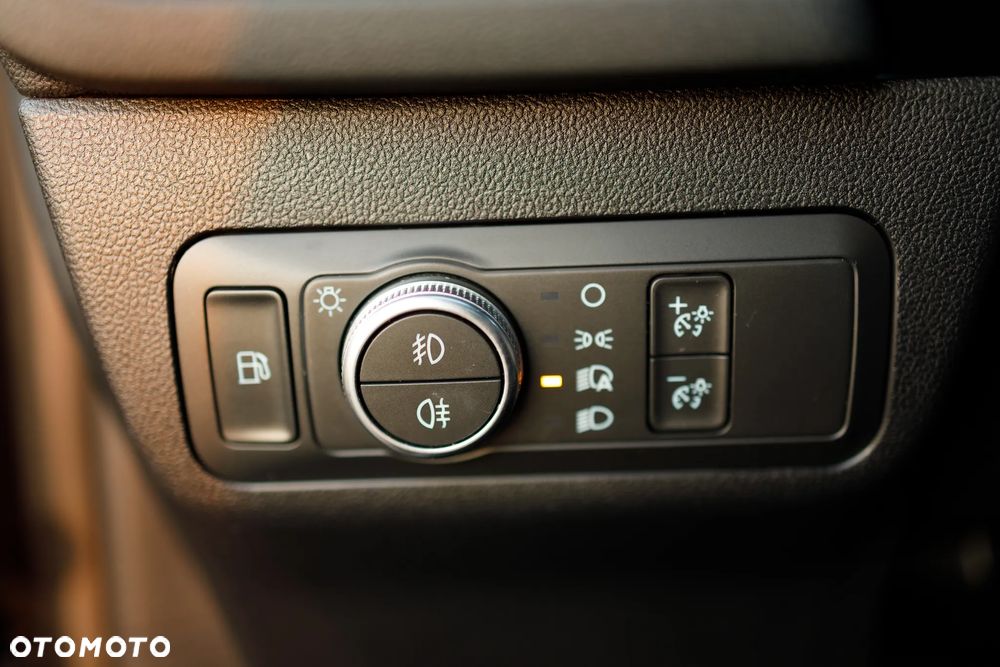 Ford Kuga 2.5P PHEV FWD ST-Line X - 14