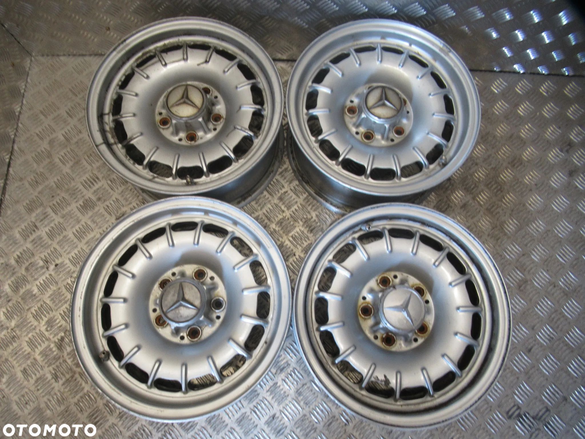 Felgi Mercedes Barock R107 SL SLC 6,5Jx14 et30 5x112 - 1