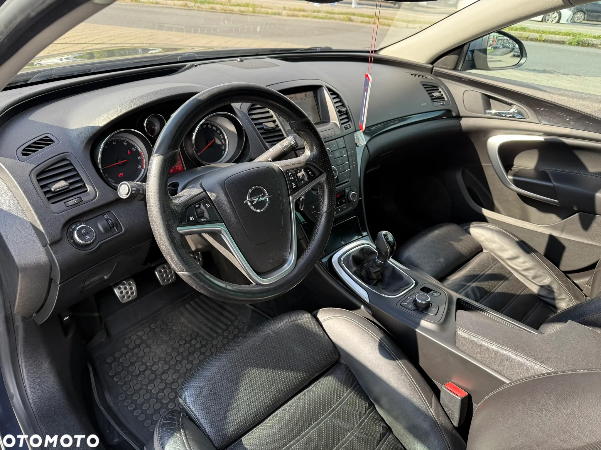 Opel Insignia 1.6 T Sport - 11