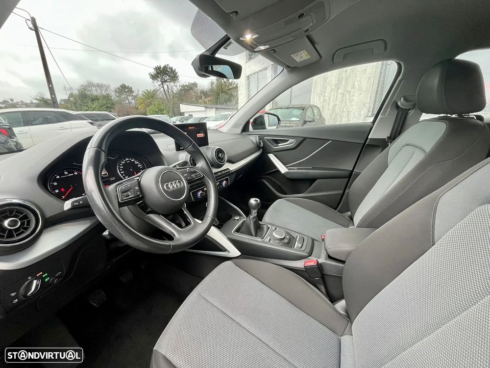 Audi Q2 30 TFSI Design - 11