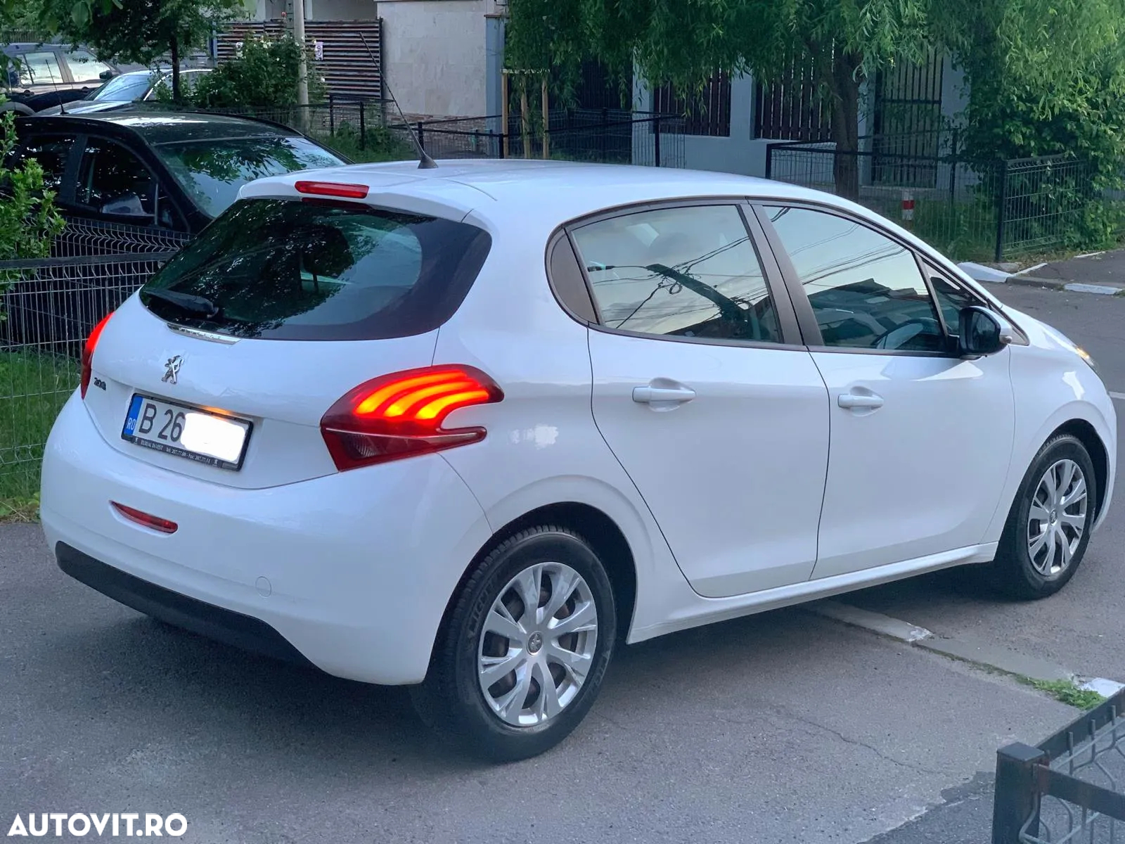 Peugeot 208 1.6 BlueHDi FAP Active - 3