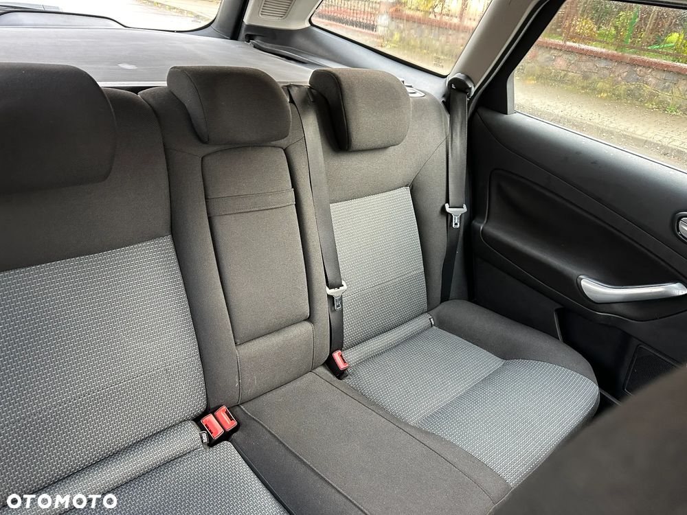 Ford Mondeo SW 2.0 TDCi Trend - 15