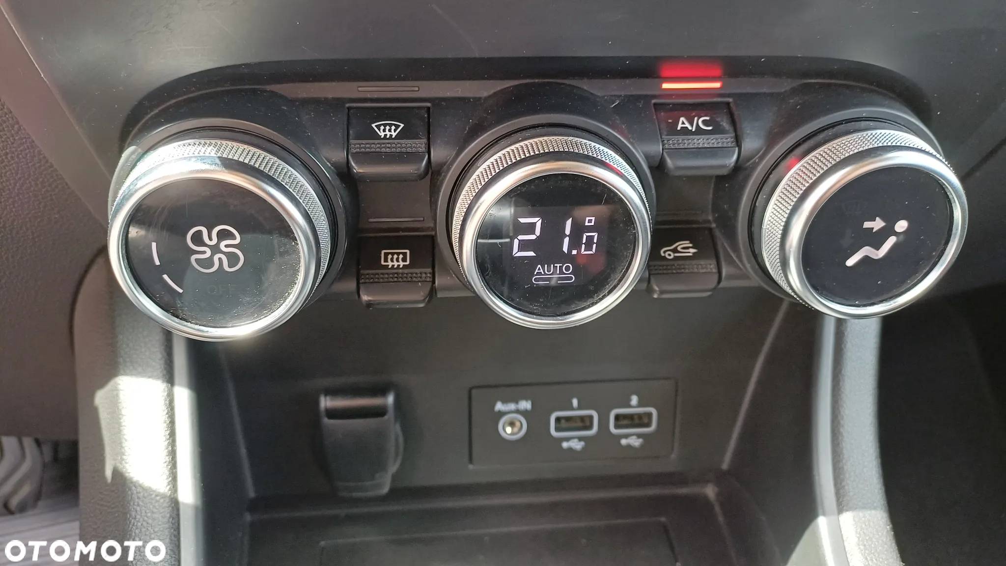 Renault Captur TCe Mild Hybrid 140 EDC GPF EVOLUTION - 26