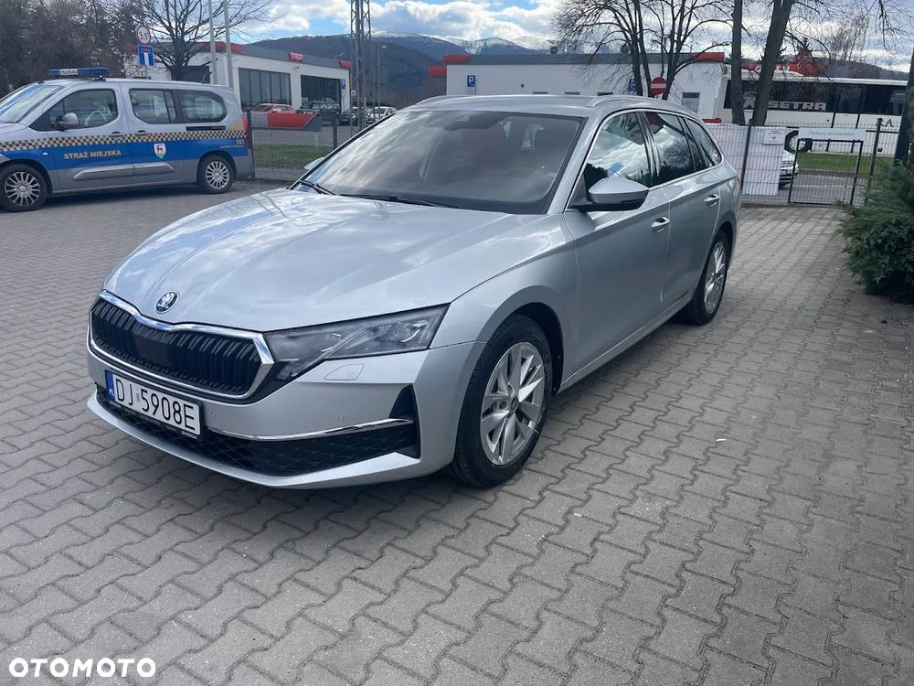 Skoda Octavia 1.5 TSI Selection - 2