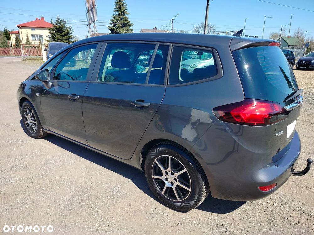 Opel Zafira 2012 photo 4