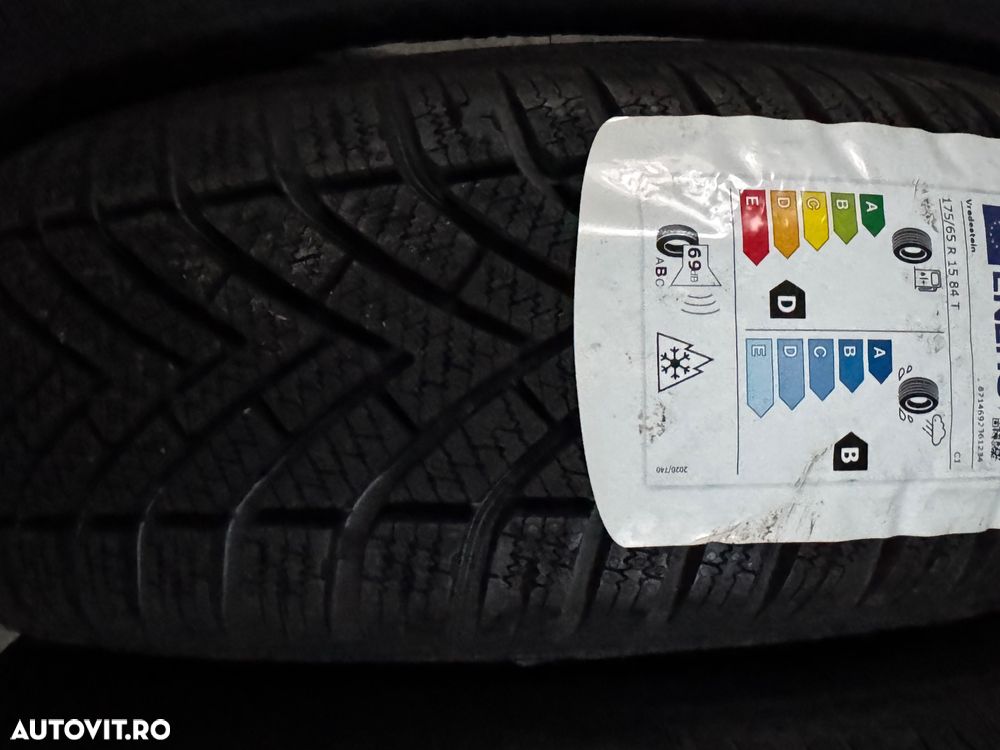 Vând 4 anvelope 175/65/15 vredestein de iarnă noi - 3