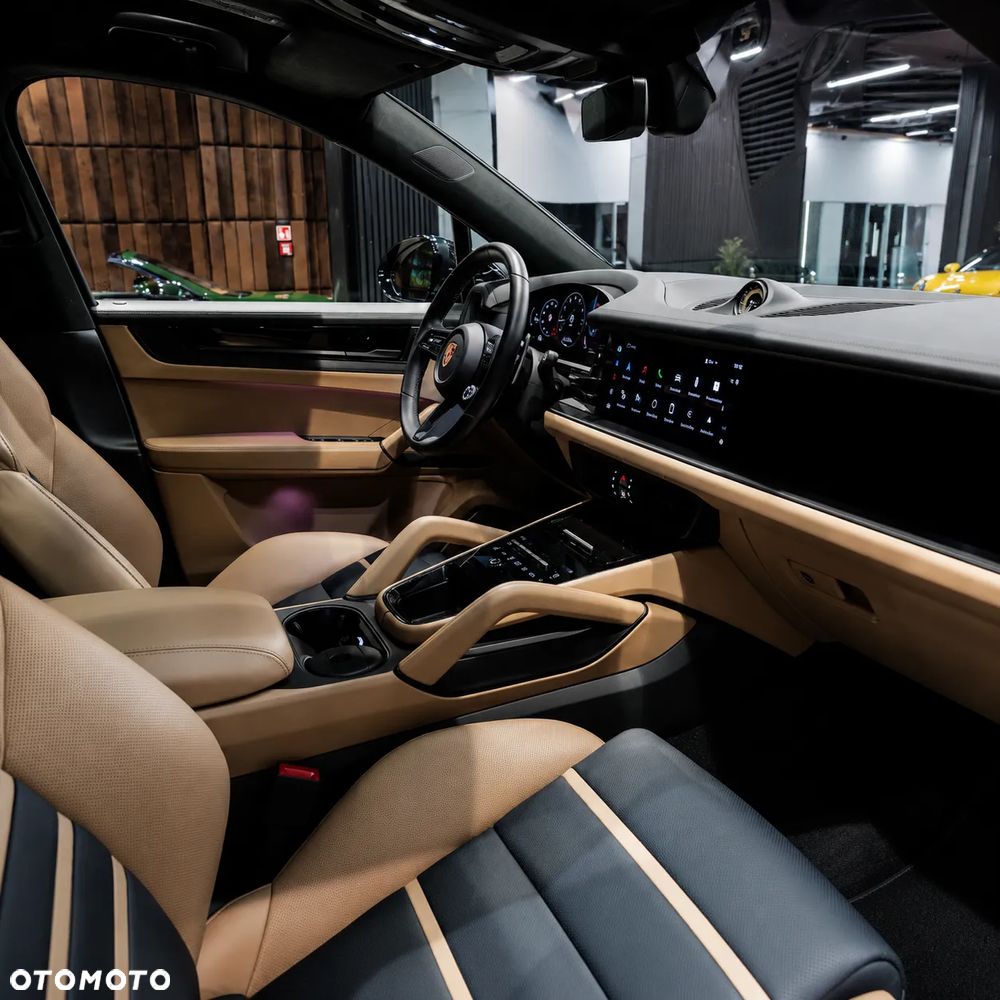 Porsche Cayenne GTS - 5