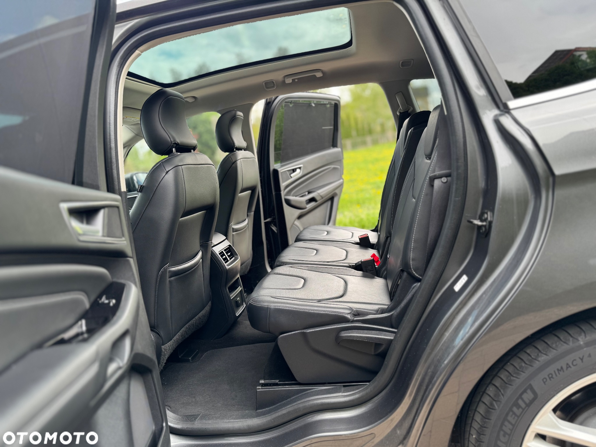 Ford S-Max - 12