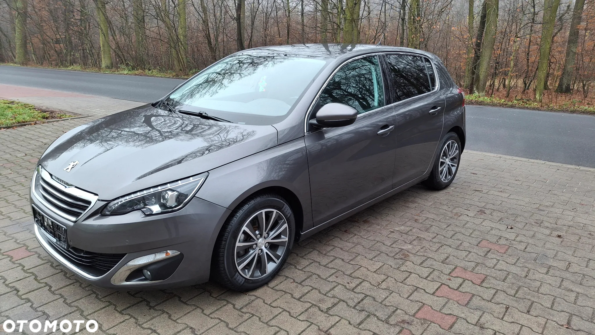 Peugeot 308 1.2 PureTech Allure S&S EAT6 - 4