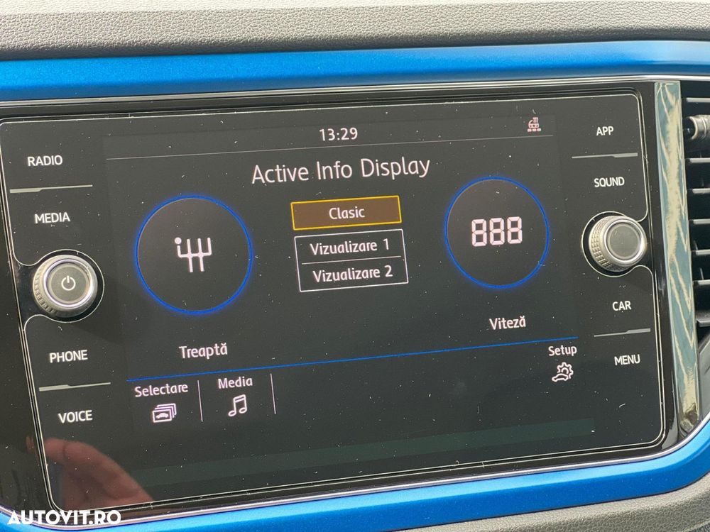 Volkswagen T-Roc 1.5 TSI DSG Style - 23