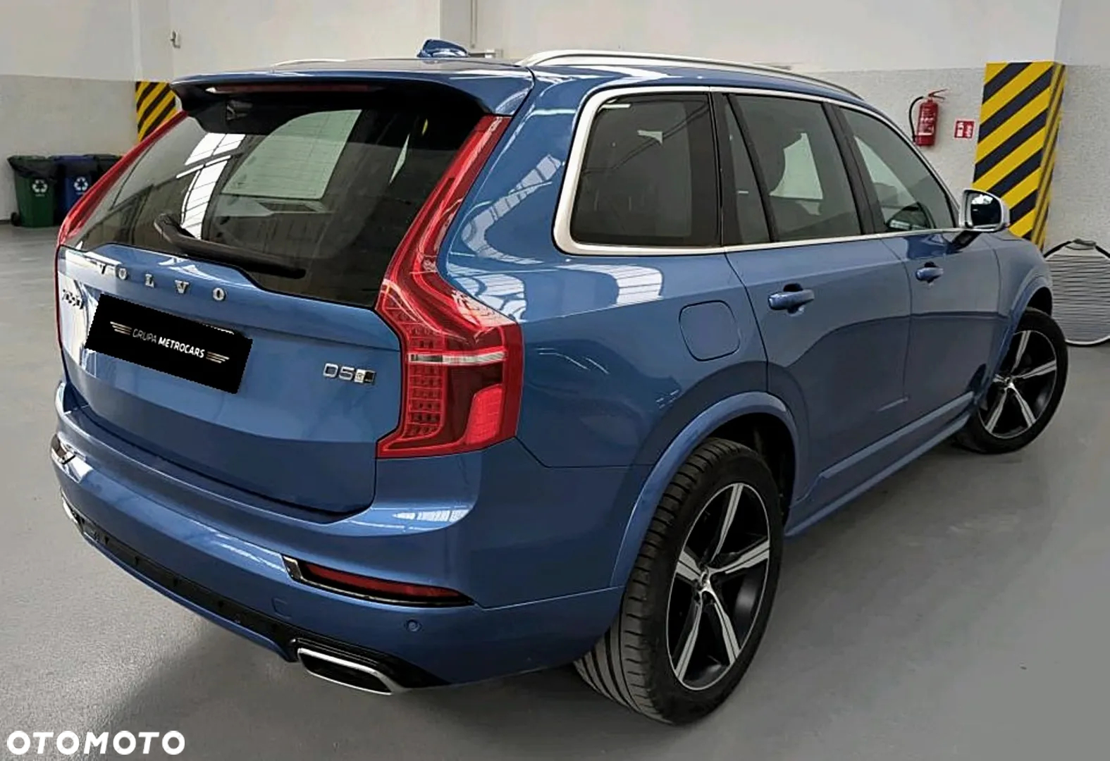 Volvo XC 60 D5 AWD R-Design - 6