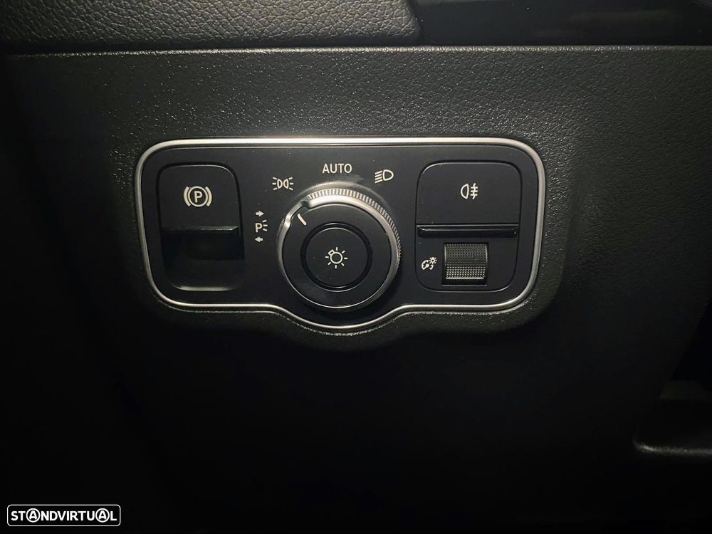 Mercedes-Benz GLA 250 e AMG Line - 20