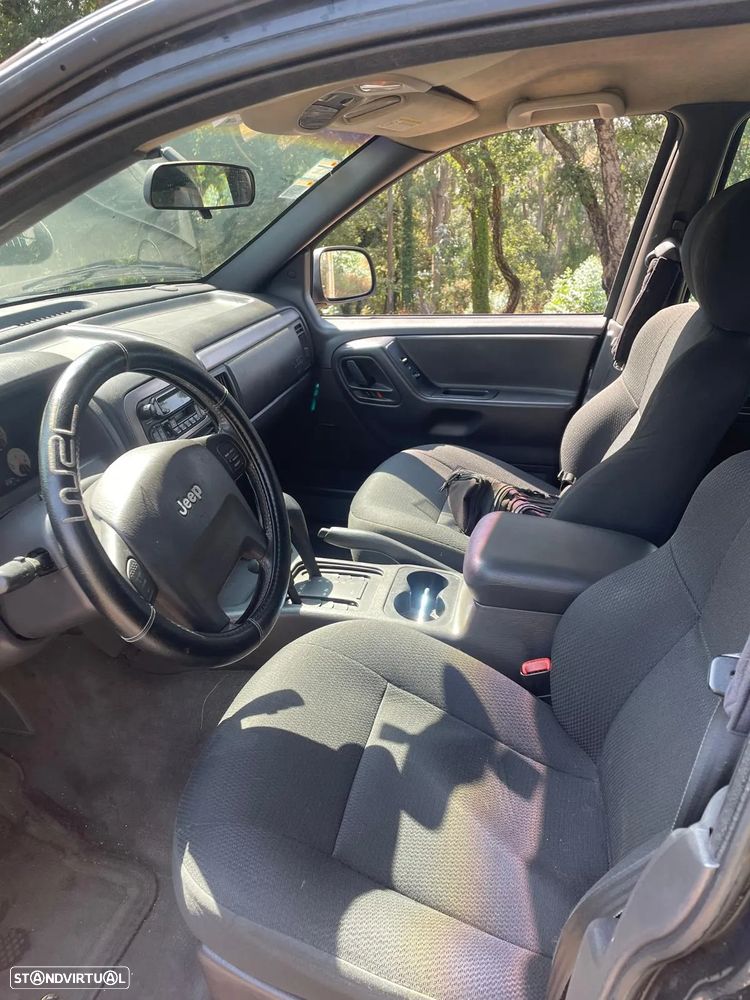 Jeep Grand Cherokee 3.1 TD Laredo - 6