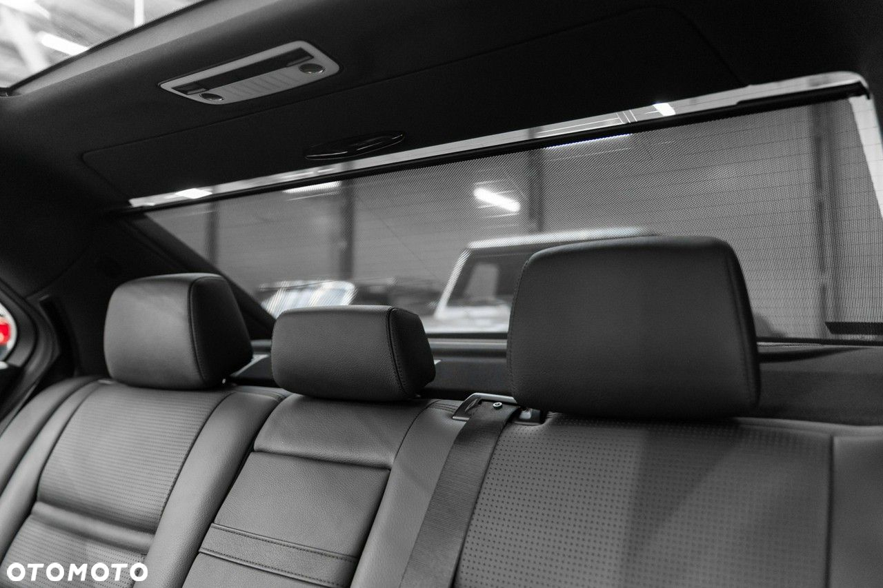 Mercedes-Benz Klasa E 63 AMG AMG Speedshift 7G-MCT - 38