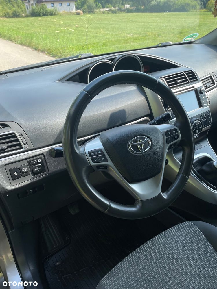 Toyota Verso 1.6 D-4D Active - 10