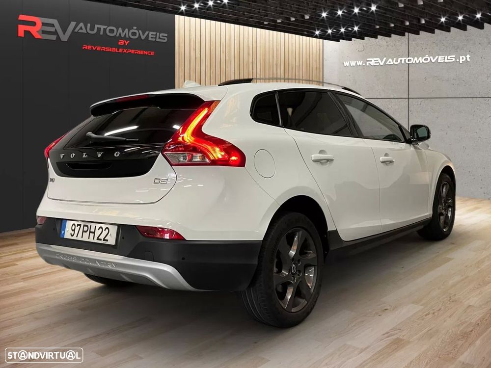 Volvo V40 Cross Country 1.6 D2 Momentum Powershift - 4