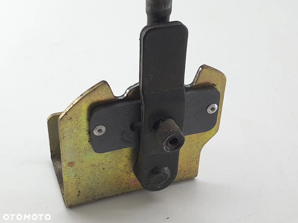 DZWIGNIA BIEGOW WYBIERAK DRAZEK  TGB BLADE 250 - 6