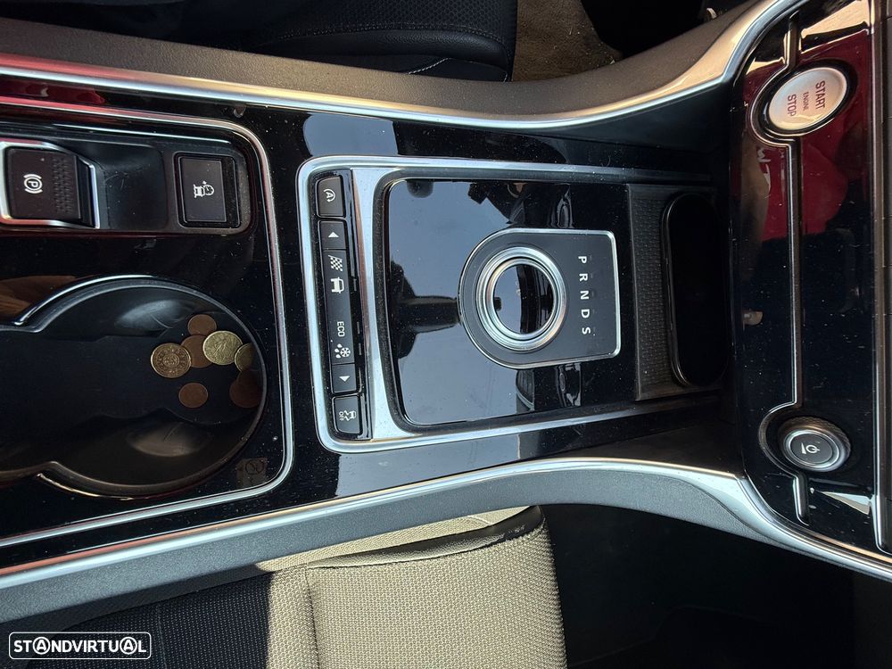 Jaguar XE 20d AWD Aut. R-Sport - 20