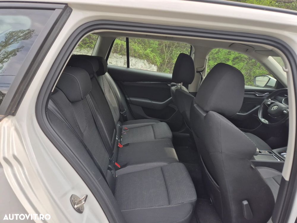 Skoda Octavia 2.0 TDI DSG Exclusive Plus - 15