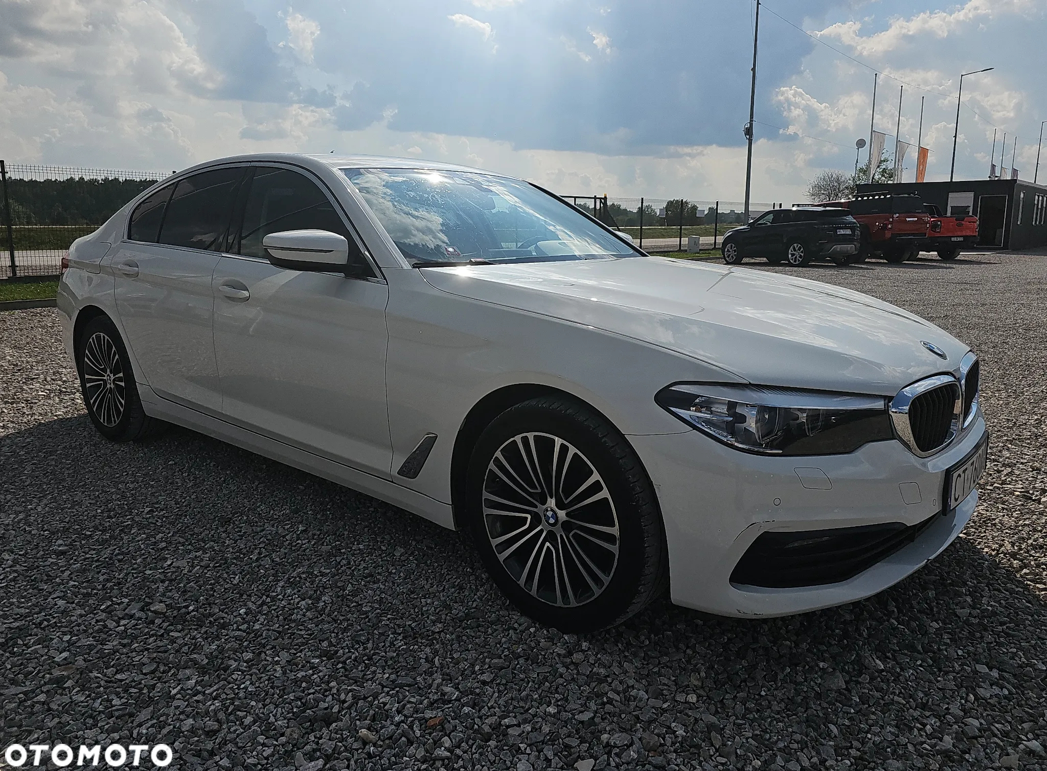 BMW Seria 5 518d Sport Line - 3