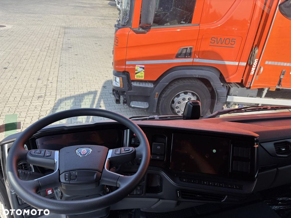 Scania L 340 B6x2*4NB - 12