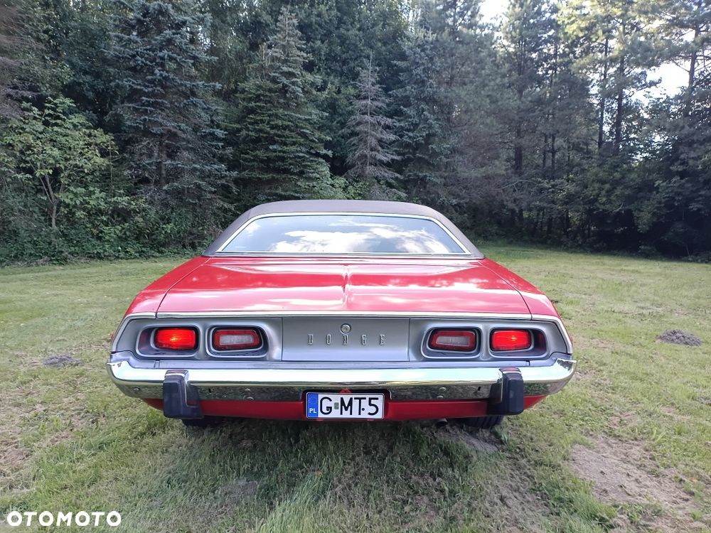 Dodge Challenger - 4