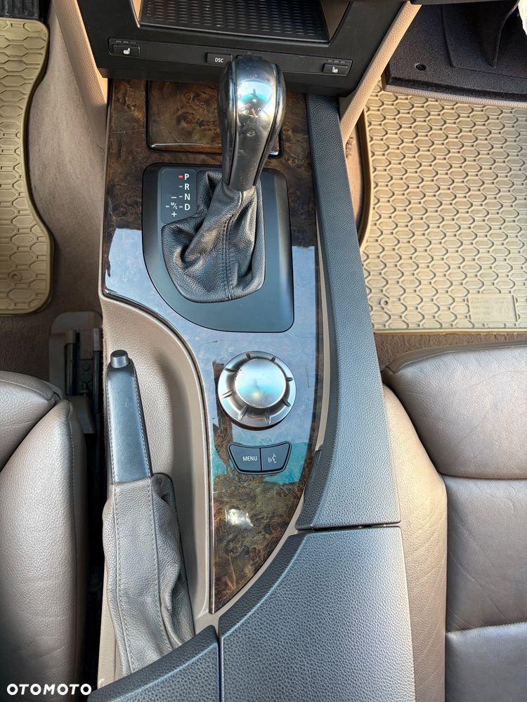 BMW Seria 5 - 10