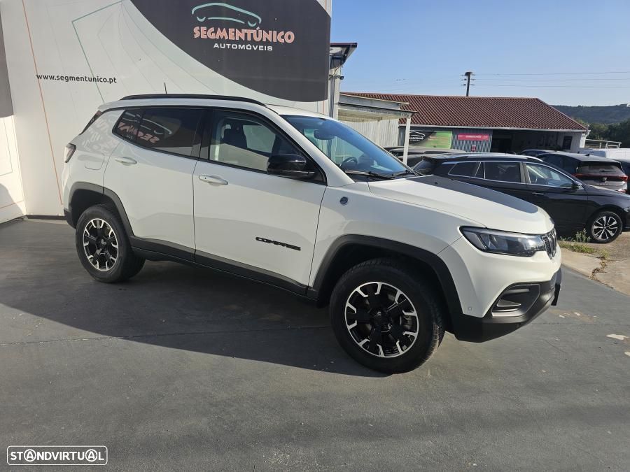 Jeep Compass 1.3 TG Trailhawk - 9