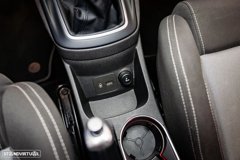 Ford Fiesta 1.6 EcoBoost ST - 30