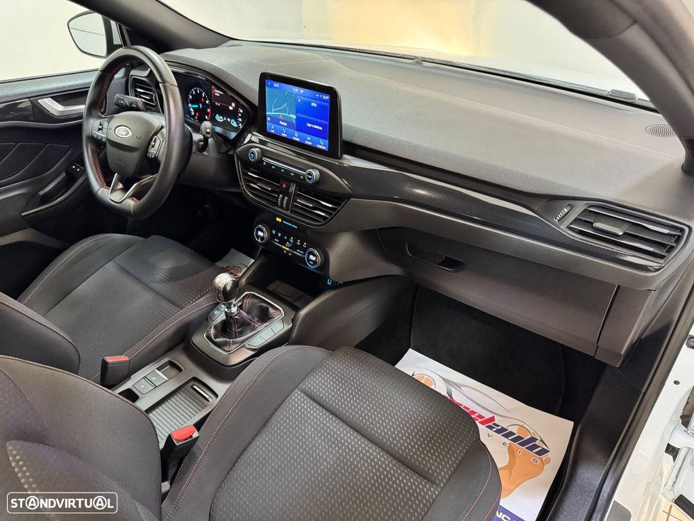 Ford Focus 1.0 EcoBoost ST-Line - 55