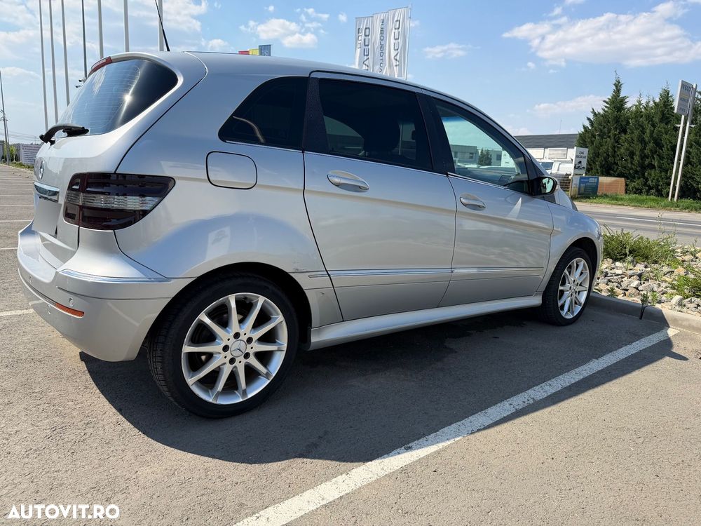 Mercedes-Benz B 200 - 9