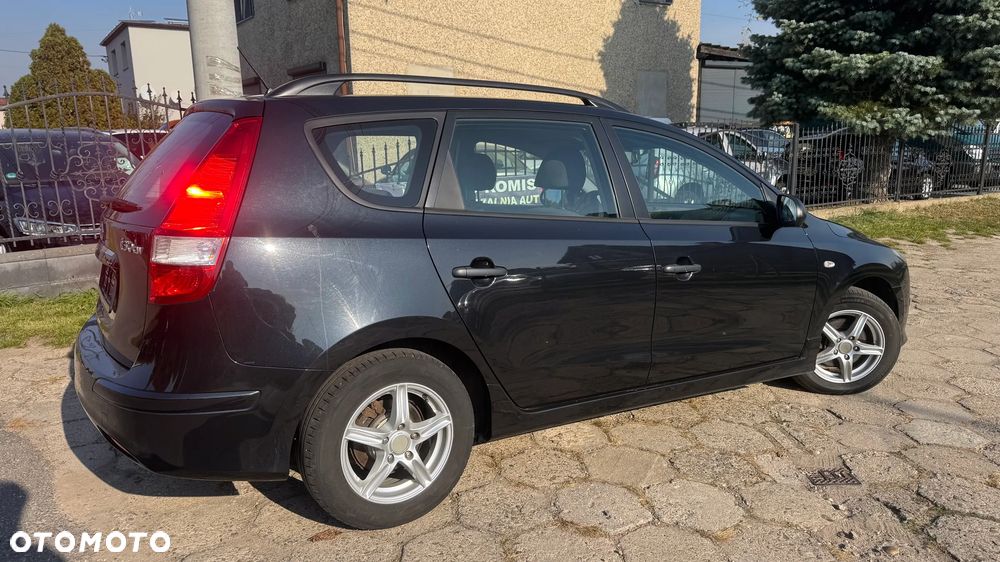 Hyundai I30 2011 photo 4