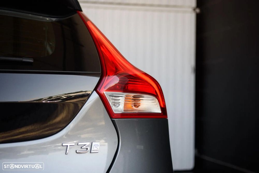 Volvo V40 1.5 T3 Sport Edition R Geartronic - 14