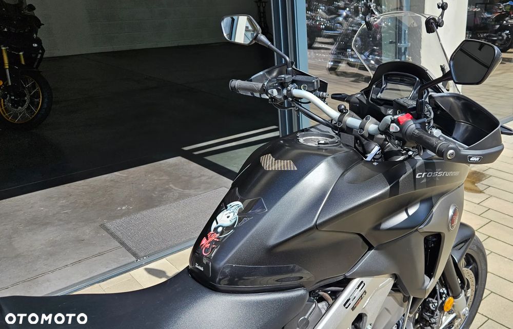 Honda VFR - 18