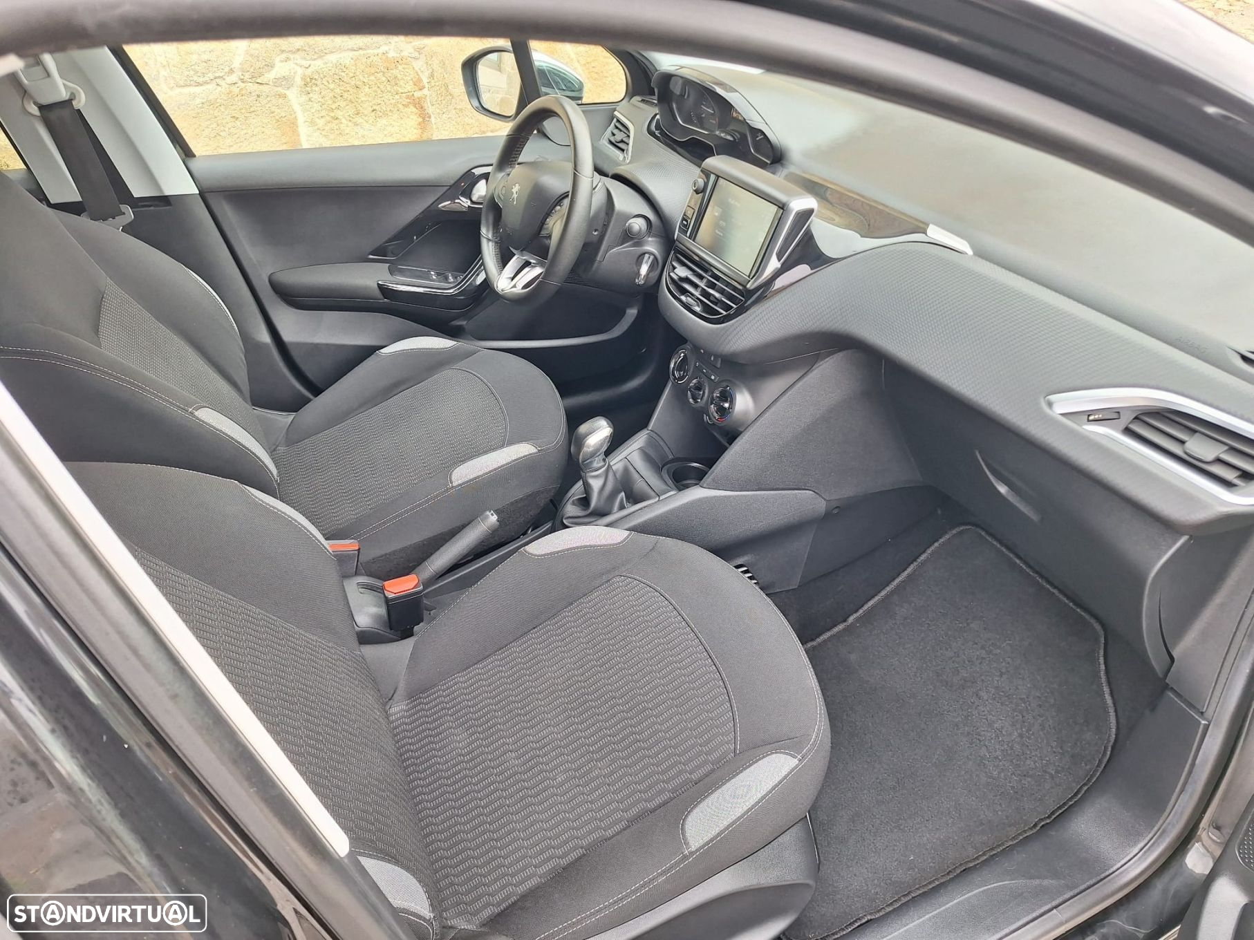 Peugeot 208 1.2 PureTech Style - 20
