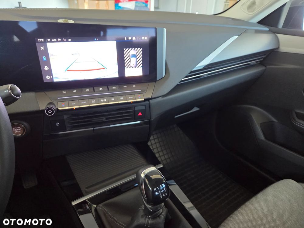 Opel Astra 1.2 T Elegance S&S - 17