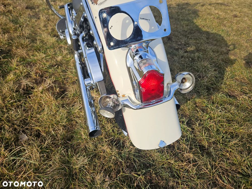 Harley-Davidson Softail Deluxe - 16