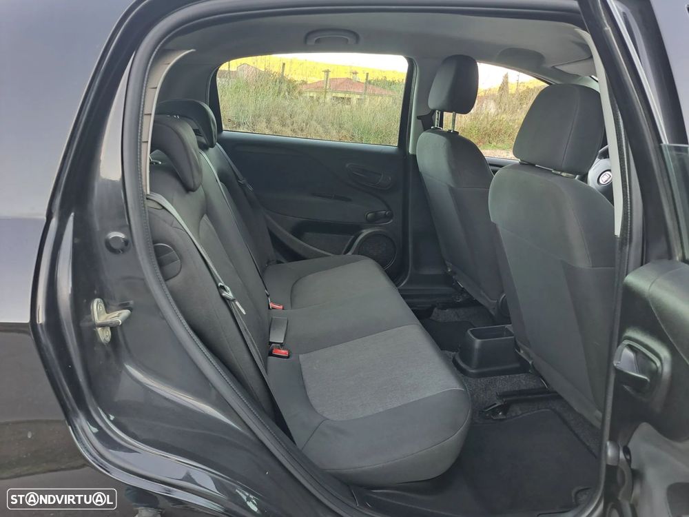 Fiat Punto 1.3 M-Jet Lounge S&S - 20