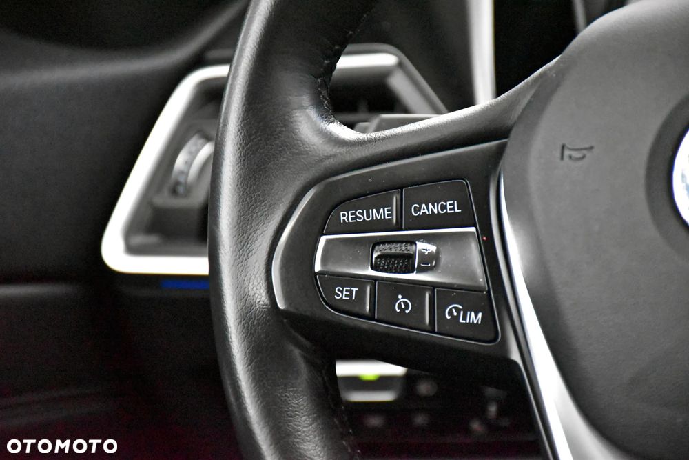 BMW Seria 3 320d Edition M Sport Shadow - 30