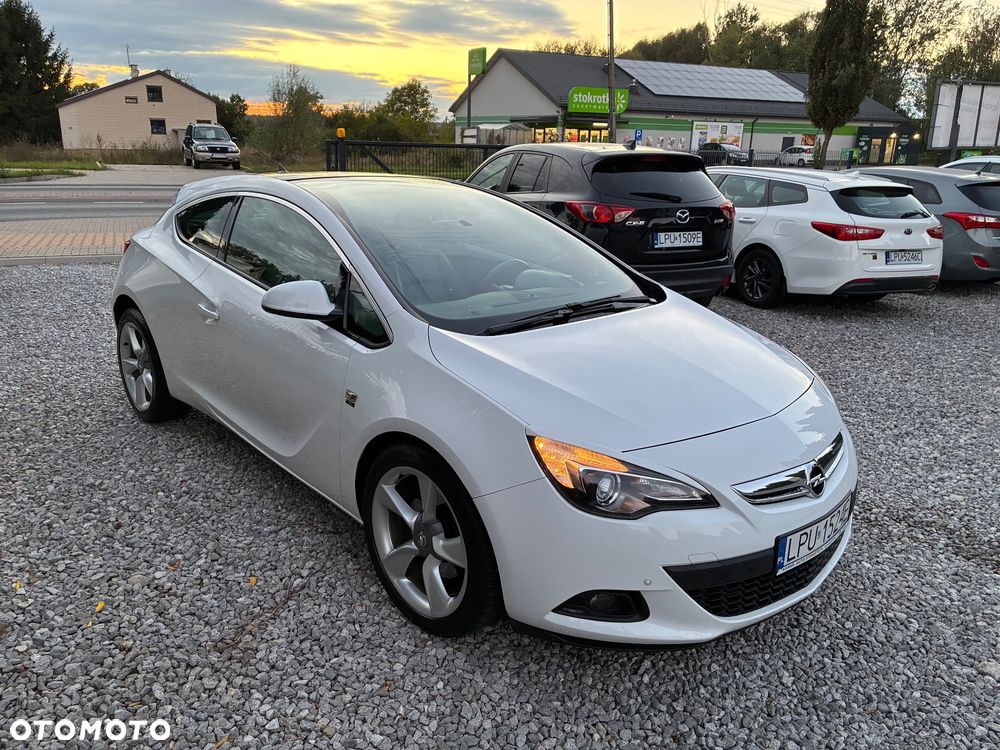 Opel Astra 1.4 Turbo - 1