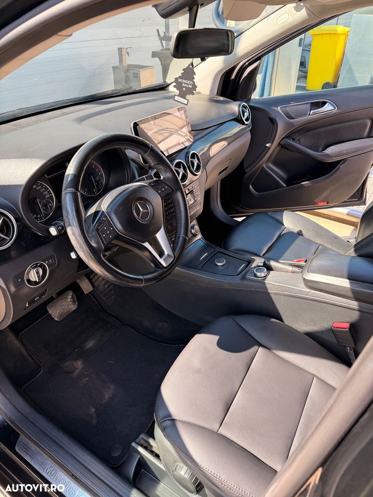 Mercedes-Benz B 180 CDI BlueEfficiency 7G-DCT - 22