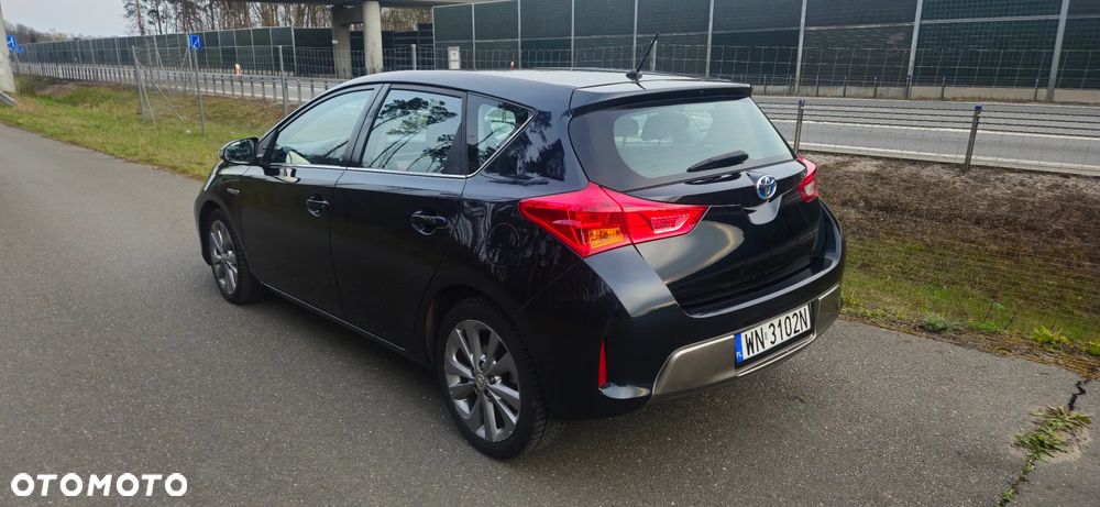 Toyota Auris 1.8 HSD Luna - 3