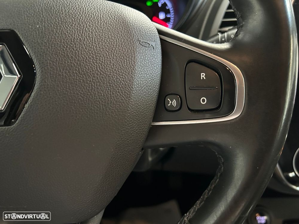 Renault Captur 1.5 dCi Exclusive — fotografia 33