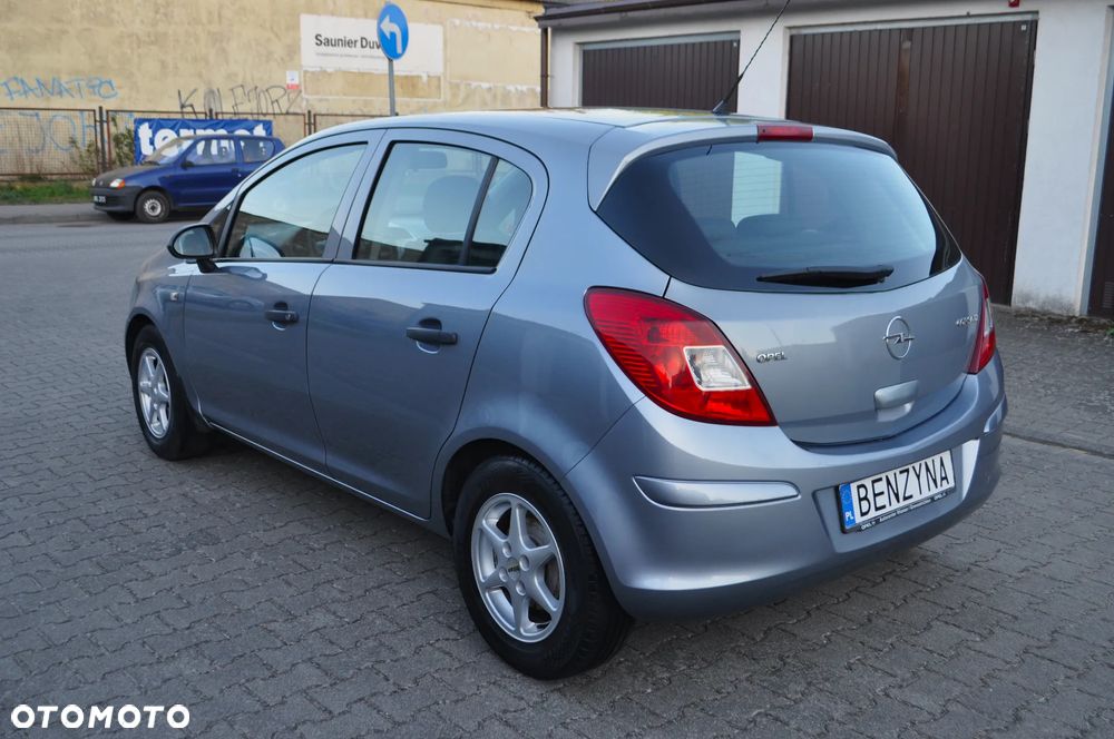 Opel Corsa 1.2 16V Essentia - 7