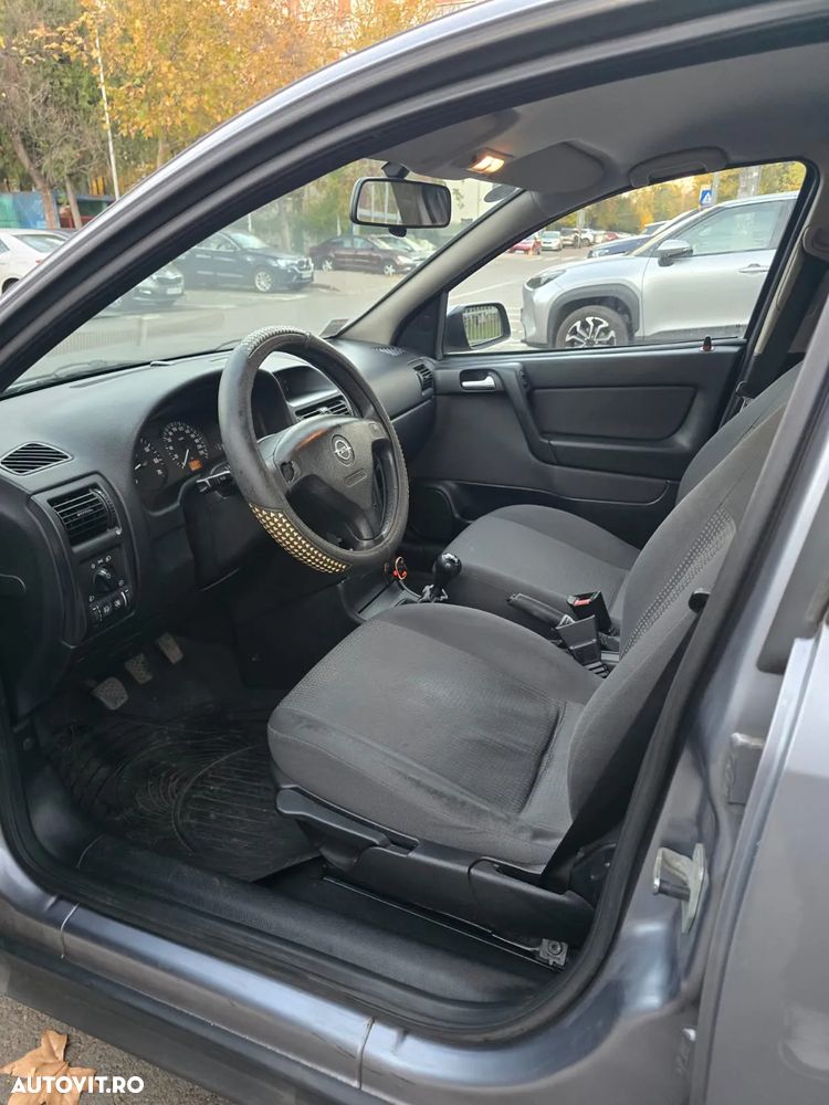 Opel Astra Classic 1.6i - 6