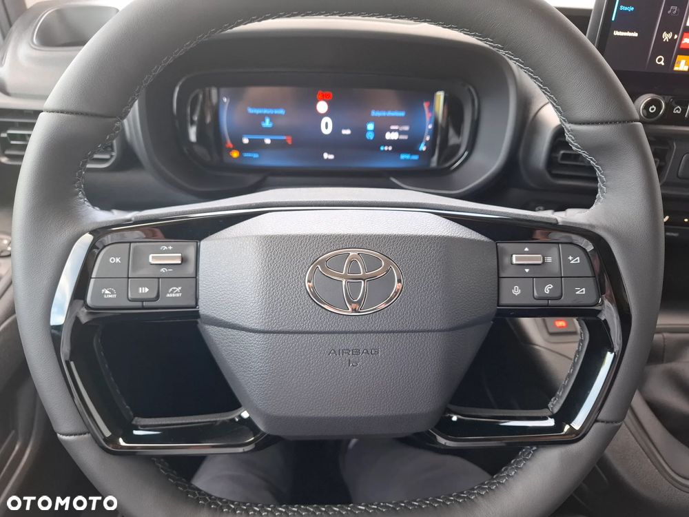 Toyota Proace City L2 1,5-l - 8