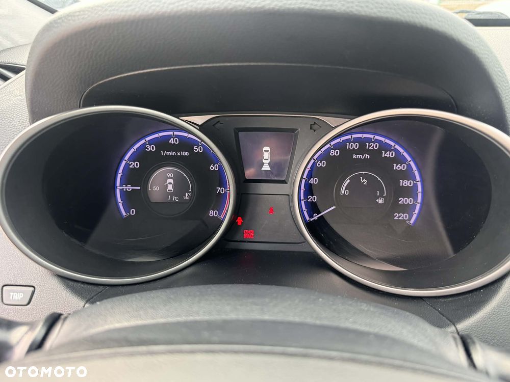 Hyundai ix35 - 23