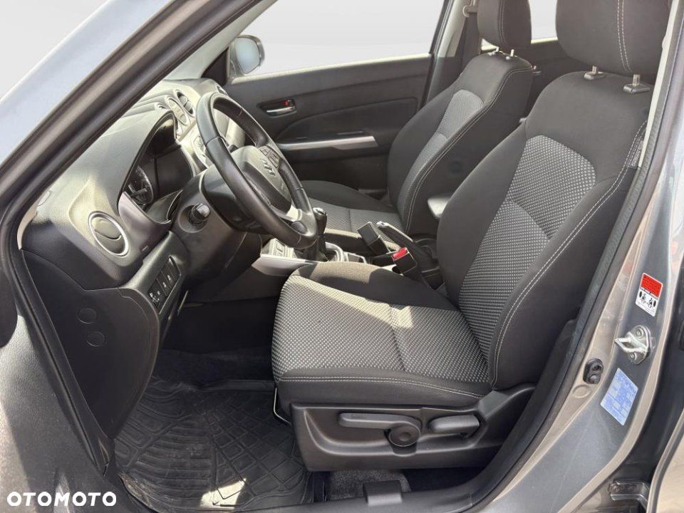 Suzuki Vitara - 10