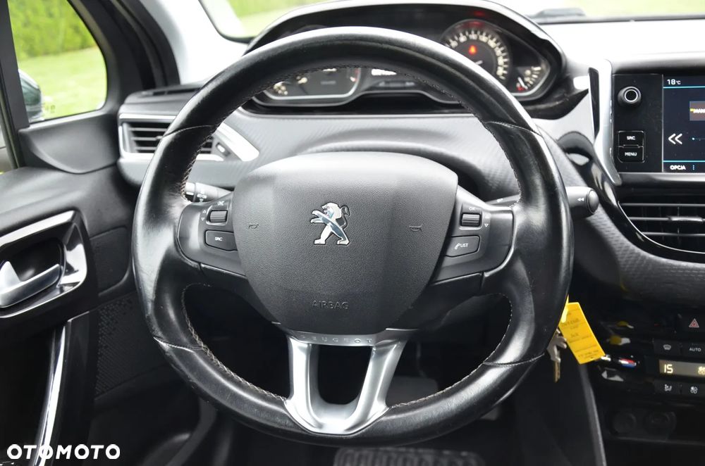 Peugeot 208 PureTech 110 Stop & Start EAT6 Allure - 20