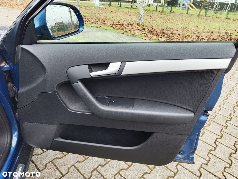 Audi A3 Sportback 2.0 TDI Ambiente - 24